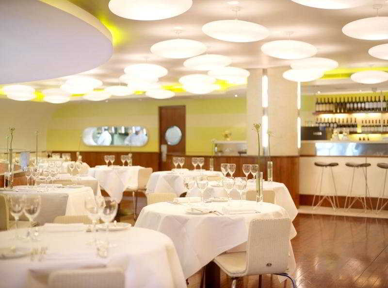 The Fitzwilliam Hotel Dublin Exterior photo Interior of the restaurant