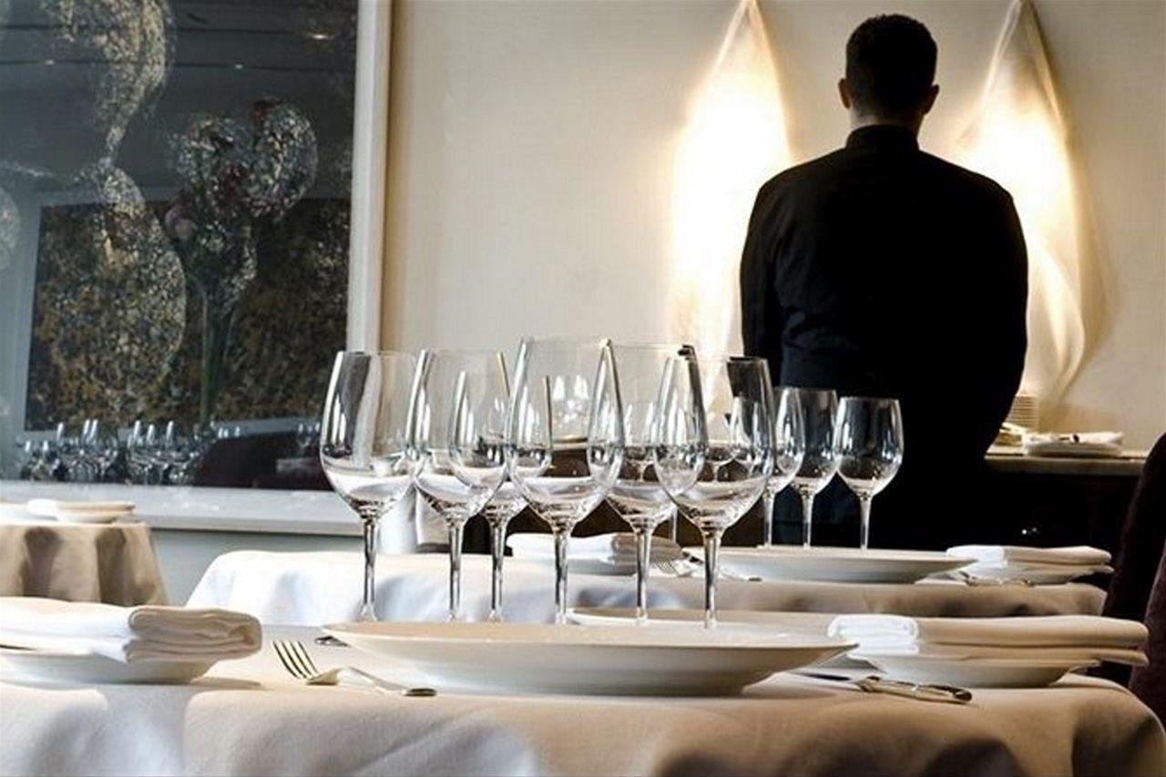 The Fitzwilliam Hotel Dublin Exterior photo A restaurant in Paris